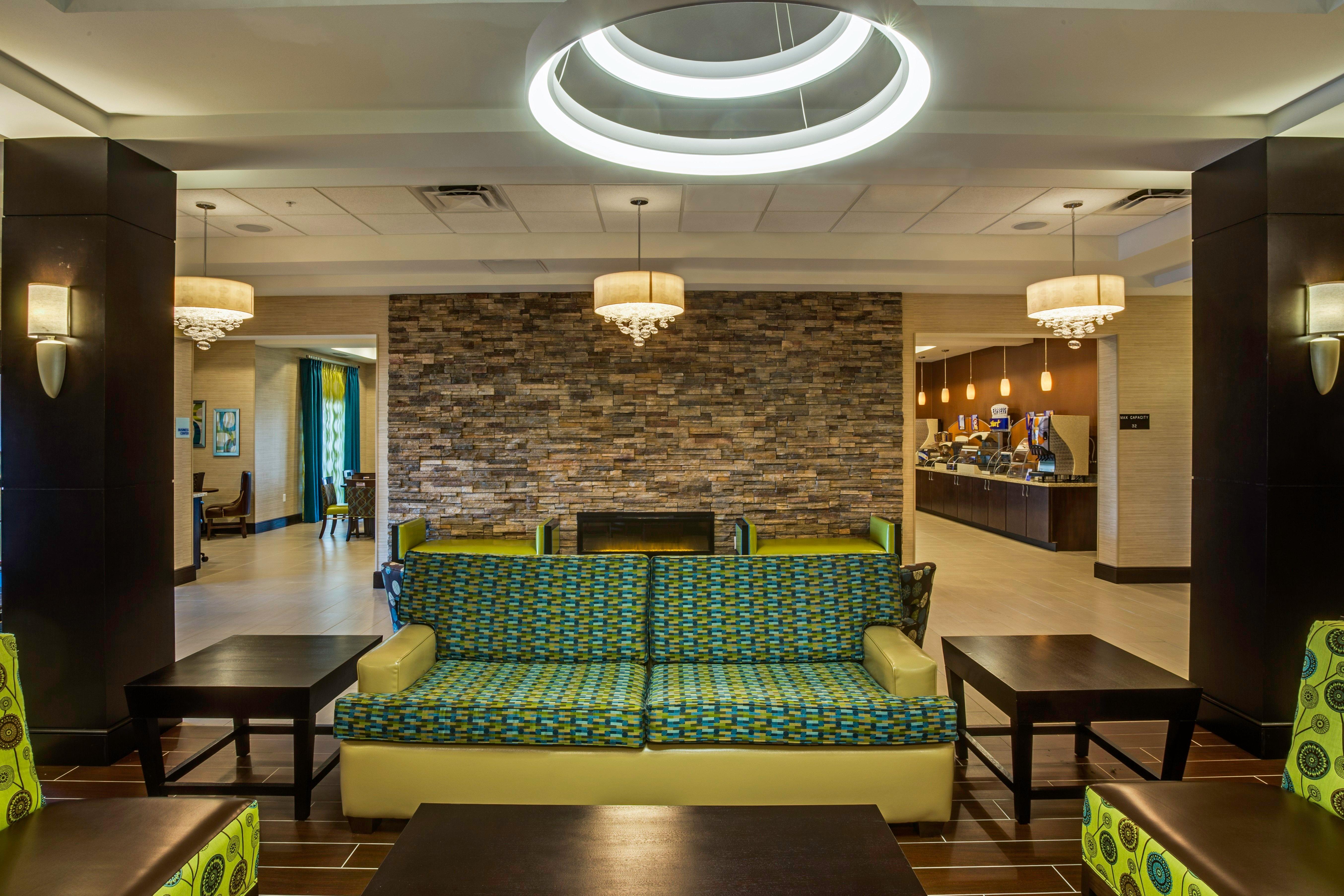 Holiday Inn Express Hotel & Suites Orlando East-Ucf Area By Ihg Alafaya Exterior foto